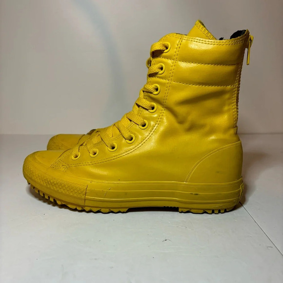 Converse Chuck Taylor All Star Yellow Rubber Hi-Rise Boots Women’s Sz 7 549589C - Picture 1 of 10